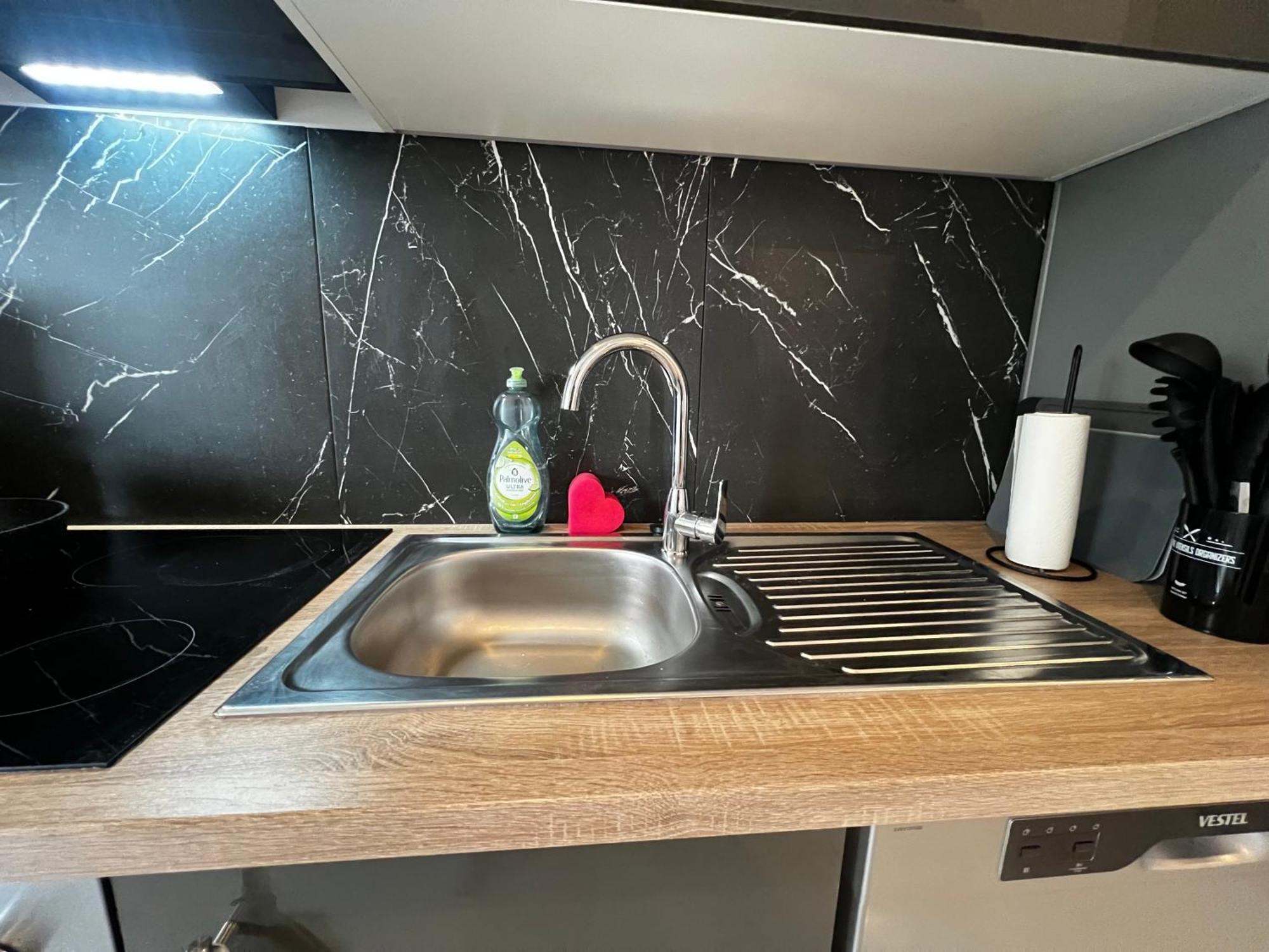 105 Quadratmeter Apartment, Parkplatz, Kinderfreundlich, 6 Personen, Wifi, Vollausgestattete Kueche, Crimmitschau Luaran gambar